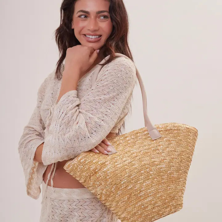 Straw Beach Basket Bag with Suede Handles in Natural