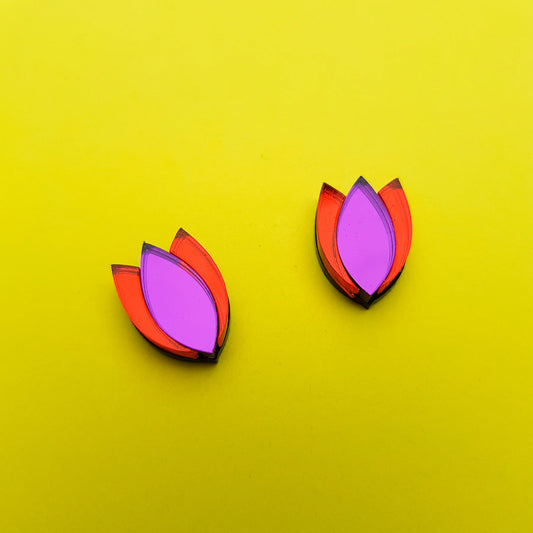 Dahlia Stud Earrings - red/purple
