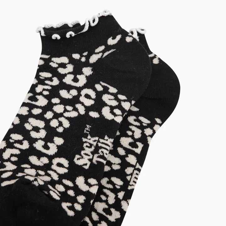 Leopard Print Frilled Cuff Combed Cotton Trainer Socks in Black